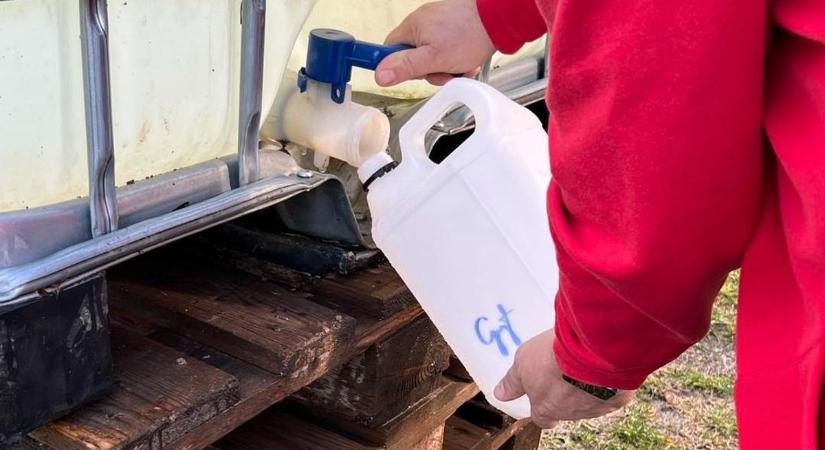 Fontos! Mutatjuk hol vételezhet ivóvizet a dunaújvárosi lakosság a csőtörés után, ami Nagyvenyimet és Pálhalmát is érinti