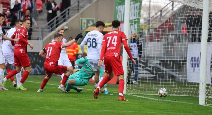 Emberhátrányban is hősiesen küzdött a Nyíregyháza, de a Diósgyőr nyerte a keleti rangadót