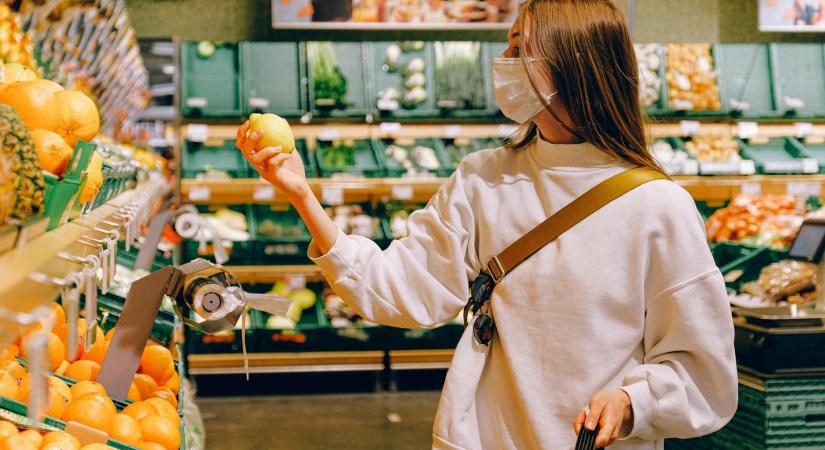 KSH: októberben a kiskereskedelmi forgalom az előző év azonos időszakit 3,1, az előző havit 0,5 százalékkal haladta meg