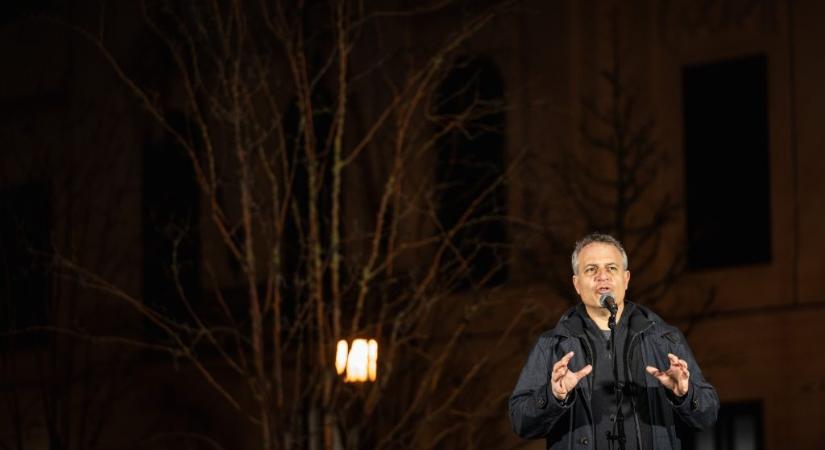 „Tizenhárom éves koromban hálózott be, rendszeresen molesztált, mindenféle szexuális tartalmakat kellett nézzek, segíteni neki szexuális dolgokban” – Juhász Péternél szólalt meg egy Szőlő utcai nő