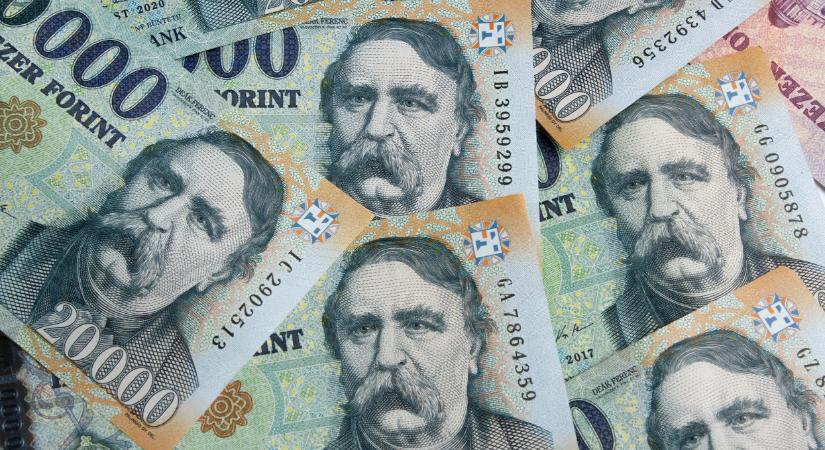 Nem vicc, ingyen juthat majdnem 300 ezer forinthoz szinte bármelyik magyar állampolgár: így lehet igényelni