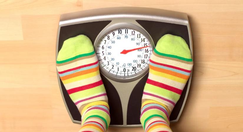 Fogynál, de egy ideje nem mozdul a mérleg nyelve? Így küszöböld ki a diéta legnagyobb csapdáját a személyi edző szerint