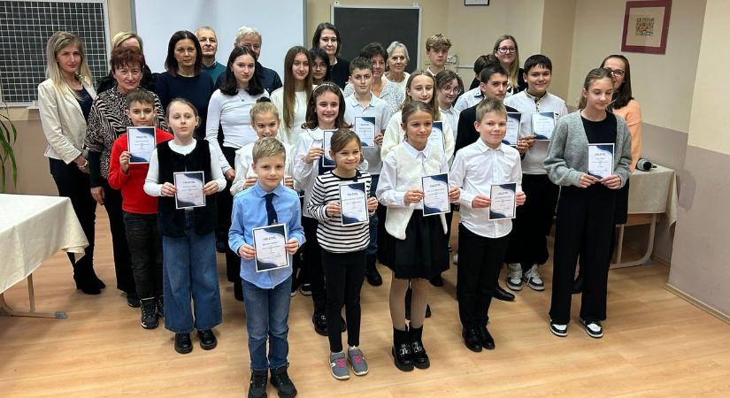 Nekik megy a matek! Kibérelték a dobogót a zalai fiatalok