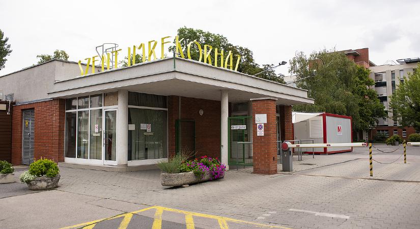 Alig van beosztva néhány orvos decemberben a Szent Imre Kórházban