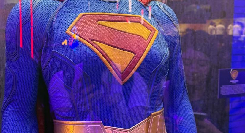 Supergirl és Krypto - CCXP