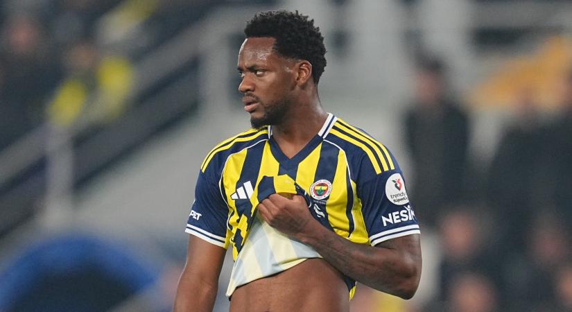 Lefejelte a Fradi-védőt, volt csapata ellen sem játszhat a Fenerbahce sztárcsatára
