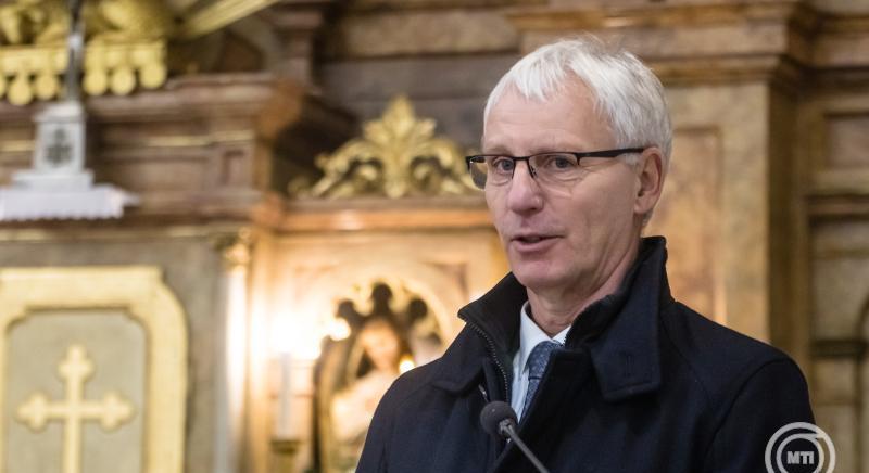 Soltész Miklós: a Kárpát-medencei magyarság erősíti a kapcsolatokat a szomszédos népekkel