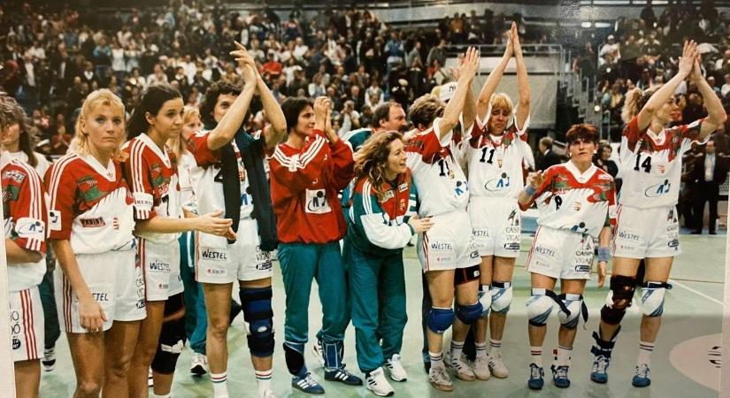 Harminc éve egészen a fináléig menetelt a magyar válogatott a női kézilabda-vb-n – exkluzív fotók, videó