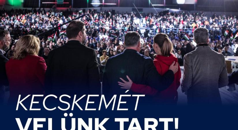 DPK, Kecskemét – A remény erejére és a béke értékére hívták fel a figyelmet a kecskeméti háborúellenes gyűlésen