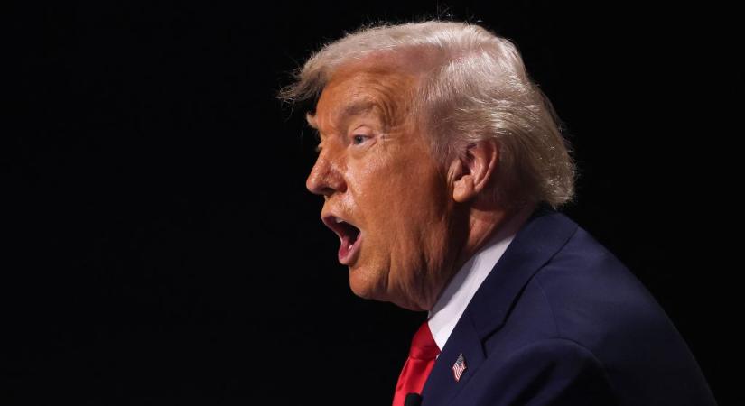 Több mint 30 országra terjeszti ki a beutazási tilalmat a Trump-kormány