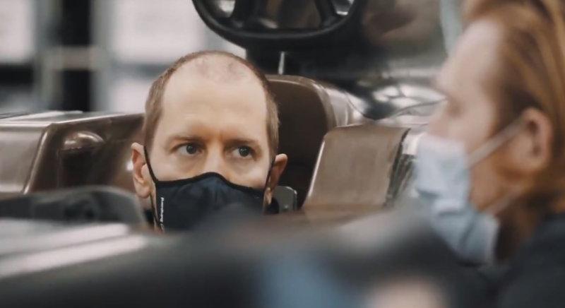 Videó: Vettel birtokba vette az idei Aston Martint