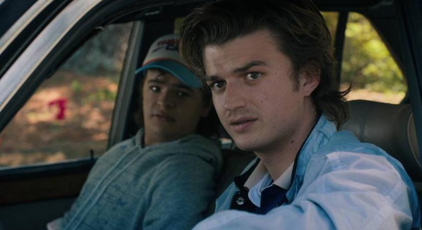 Az egész világ az ő slágerét dúdolja: pedig a Stranger Things ügyeletes szívtiprója is egyben