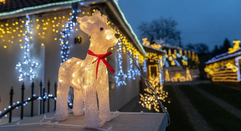 A ház, amit mindenkinek látnia kell: Kislőd karácsonyi látványossága (galéria  videó)