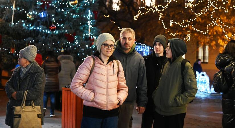 Meggyújtották a második adventi gyertyát Szolnokon