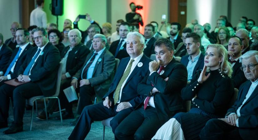 „Istennel a hazáért és a szabadságért!”