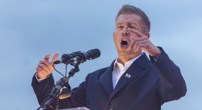 Magyar Péter a fordított Mikulás (videó)