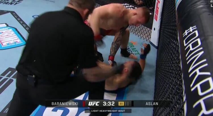 Hihetetlen mérkőzés tárult a szemeink elé a UFC 323 korai ültetőjén