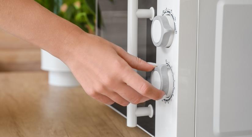 Ezek az ételek nagyot robbanhatnak a mikrohullámú sütőben, nehogy ott melegítsd fel őket