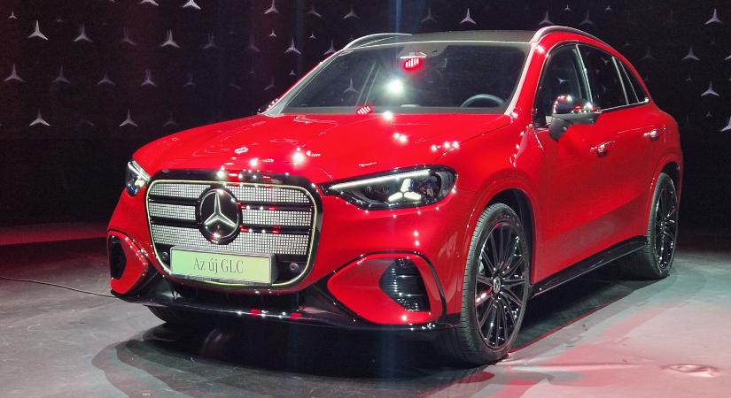 Elbénázott autói után újra igazi Mercedes született