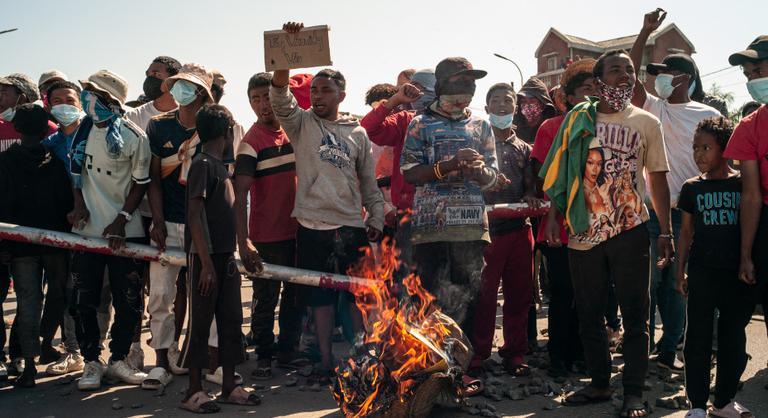 Dél-Korea hat óra alatt visszavonta, mások évekig élnek hadiállapotban