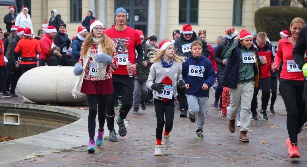 Futással hangolódtak az ünnepekre