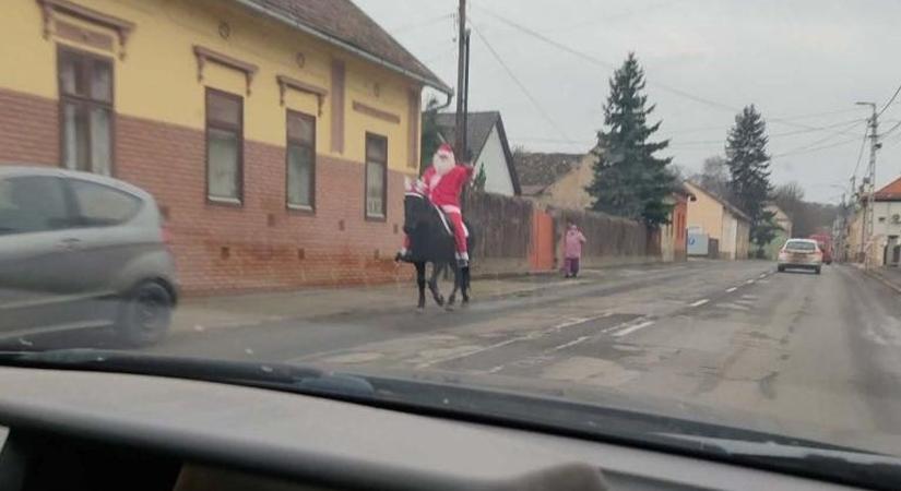 Kincsemre cserélte le Rudolfot a hőgyészi Mikulás