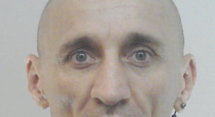 Világbajnok bokszolót köröznek a rendőrök