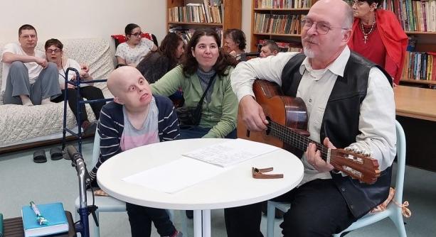 Szeretethétre készülnek az ápolóotthonban