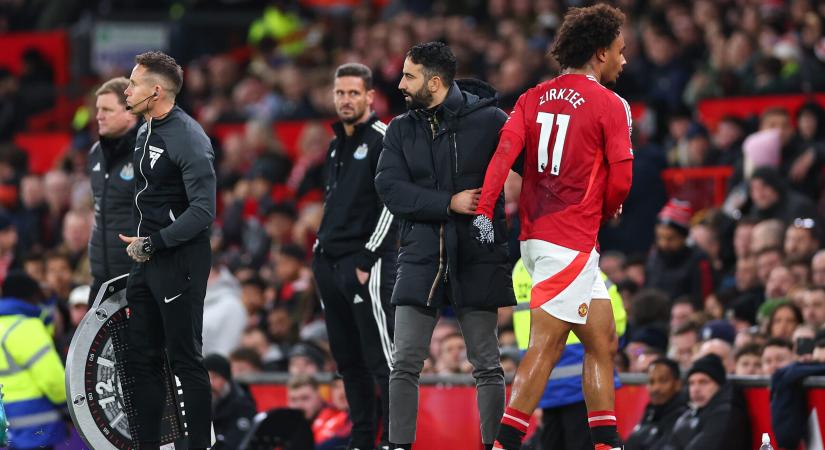 Hiába jött ajánlat, nem engedi el támadóját a United