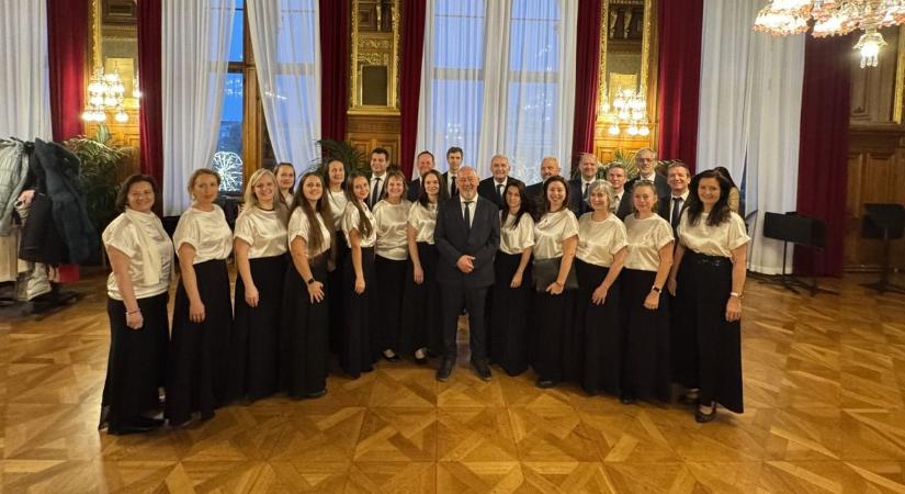 Bécsben köszöntötte az adventet az Alsóörsi Református Kórus