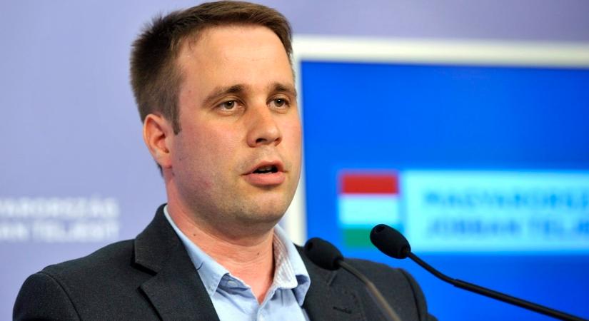 Még csak december van és nézd mit mondott Dömötör Csaba a Tisza Pártról