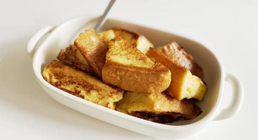 Ropogós lesz a bundás kenyér, ha nem olajban sütöd