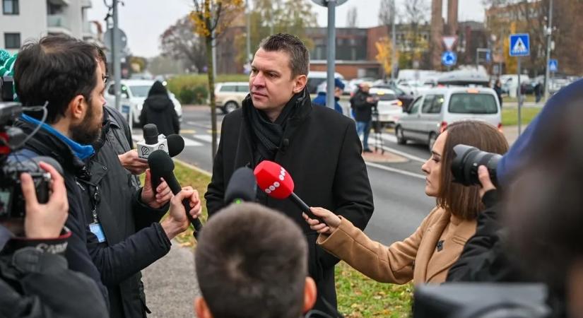 Menczer Tamás: megtörtént az év legabszurdabb párbeszéde