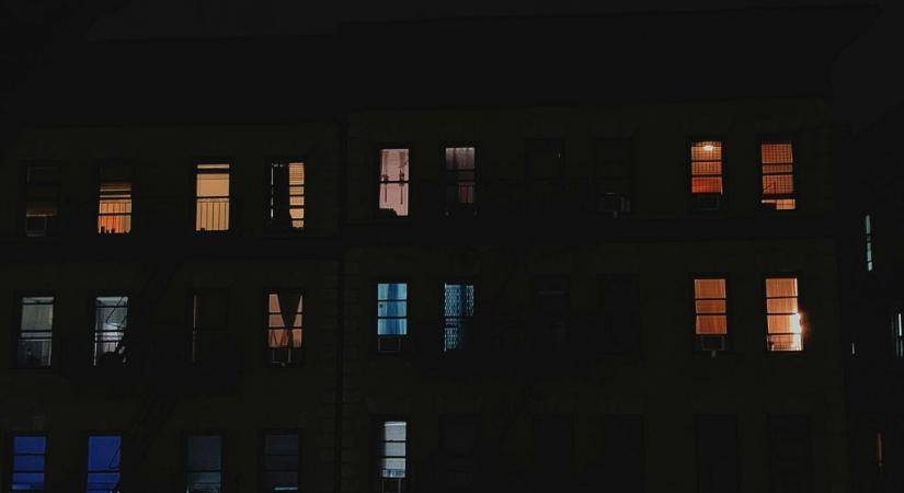 Lakhatási szegénység: miért nem javul a helyzet évtizedek óta? Szakértő válaszol!