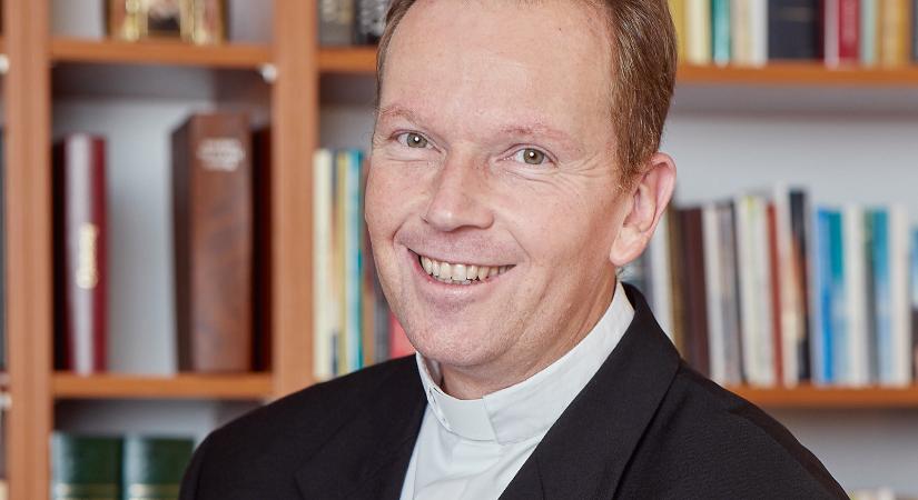 Hogyan lettem? – Fábry Kornél segédpüspök története