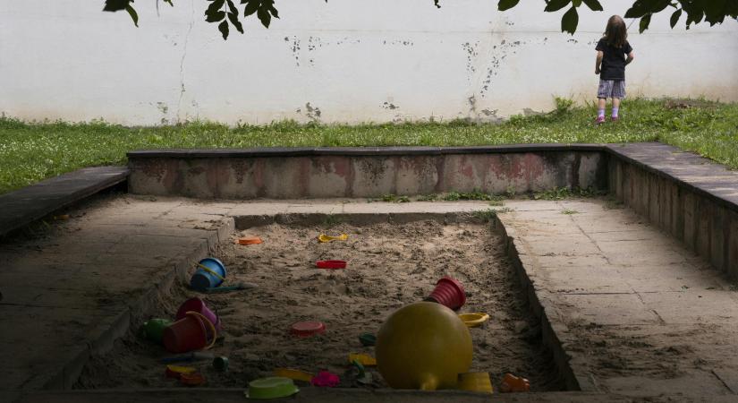 A korfát súlyosan torzítva zuhan a magyar lakosságszám