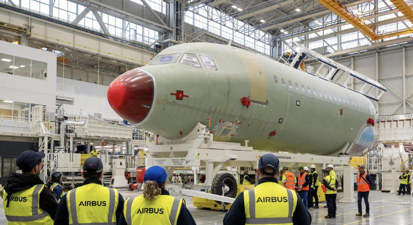 Csúnya pofonokba szaladt bele az Airbus – a Boeing után zuhanhat a nagy rivális?