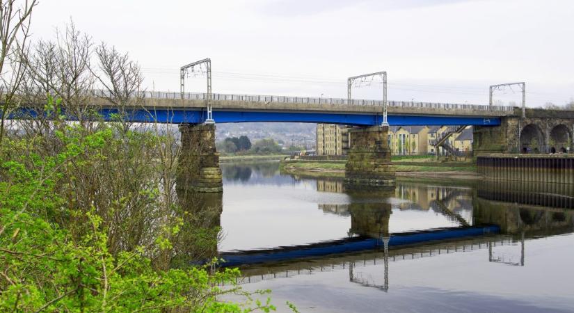 Vonatokat töröltek egy kamu hídomlás miatt