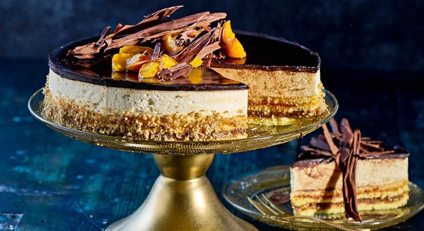 Mézes krémes torta karamellizált barackkal