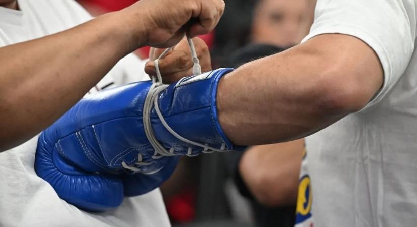 Csak a húgát próbálta védeni, majd machetével lemészárolták a 20 éves bokszolót