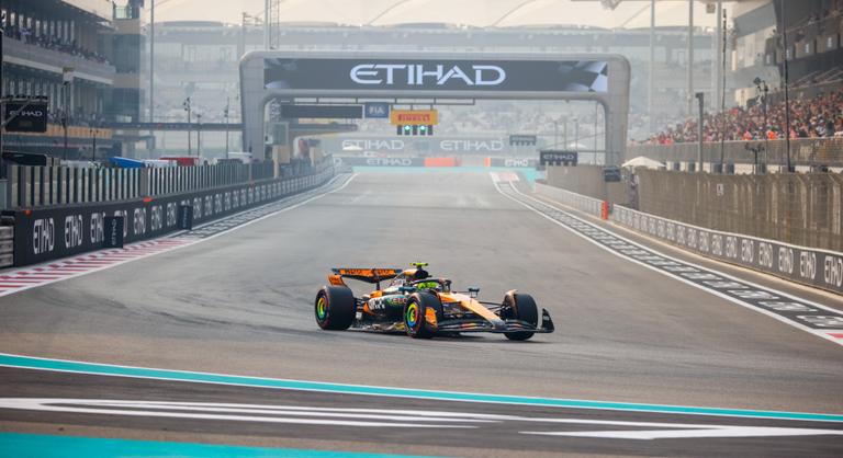 Verstappen, Norris vagy Piastri ér fel a trónra? – minden Abu-Dzabiban dől el - A Formula–1-es Abu-Dzabi Nagydíj percről percre az Indexen