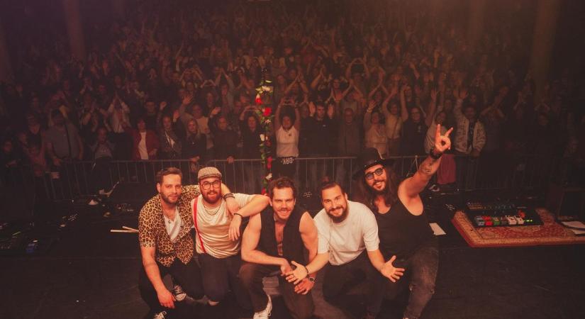 A kaposvári kötődésű Dánielfy Gergő egy év után ismét nálunk járt – a közönség felejthetetlen buliban vehetett részt