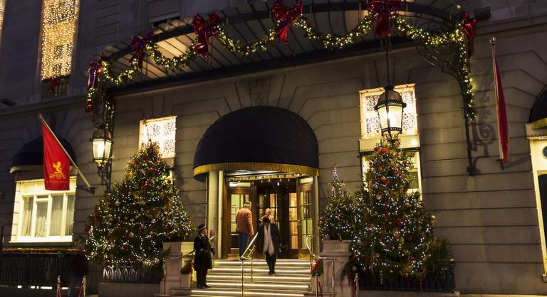 OnlyFans-sztárok és influenszerek lettek a luxusszállodák legnagyobb rémálmai