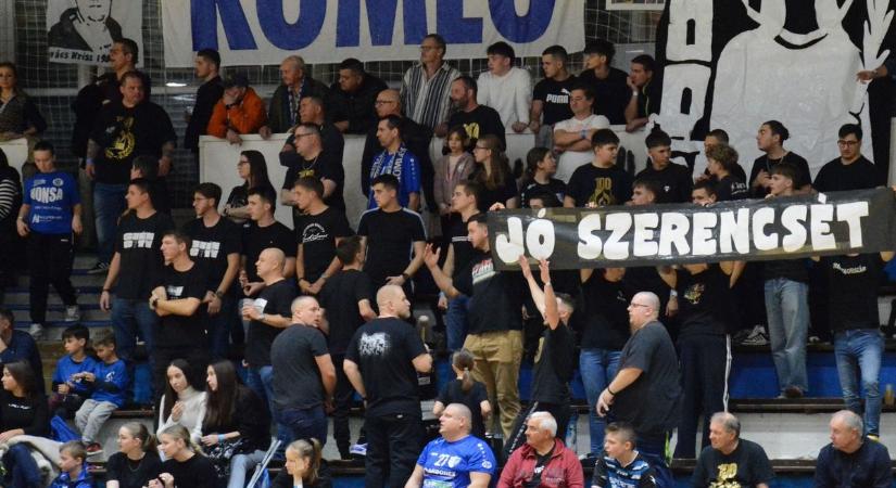 Elképesztő lelkiismeret: törlesztettek a szurkolók kedvenceiknek