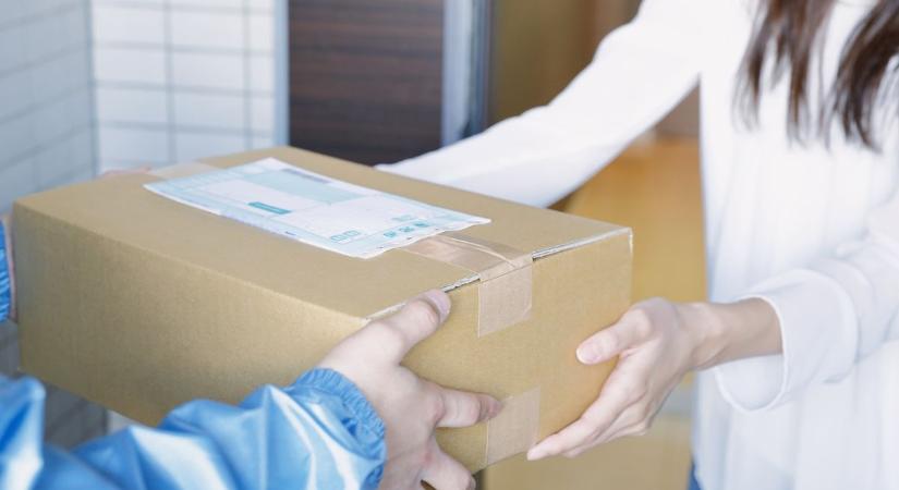 Még időben megérkezik a karácsonyi csomag? Eddig érdemes rendelni, hogy a fa alá kerüljön!