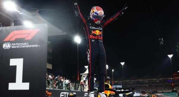 Verstappen: 2025 egy hullámvasút volt
