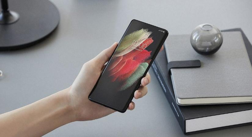 Kimaradt a Samsung Galaxy S21 mobilokból a “zökkenőmentes frissítés” funkció