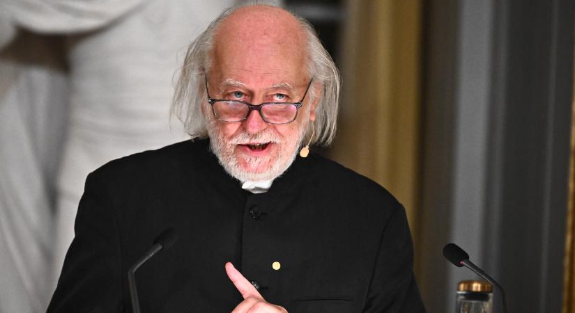 „Egészen hirtelen elkezdtél nem hinni semmiben többé ” – Krasznahorkai László ünnepi beszédet mondott Stockholmban