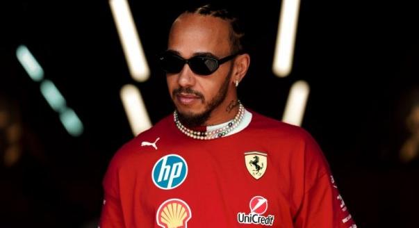 Hamilton tanácsot adott Norrisnak a szezonzáró előtt