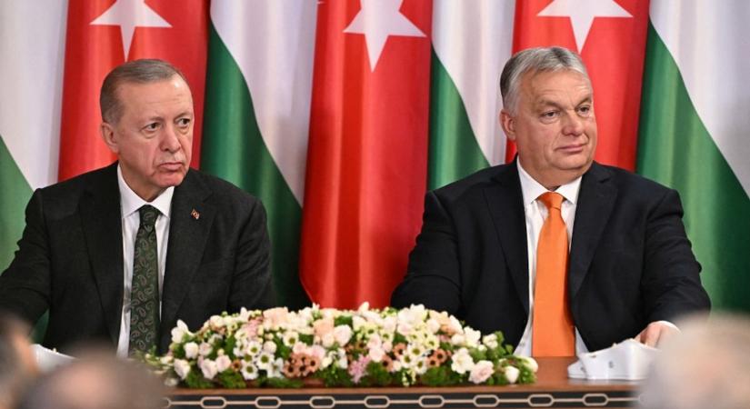„Nagy hatalom, nagy erő, nagy befolyás” – Orbán Viktor elmondta, miért utazik Törökországba (VIDEÓ)